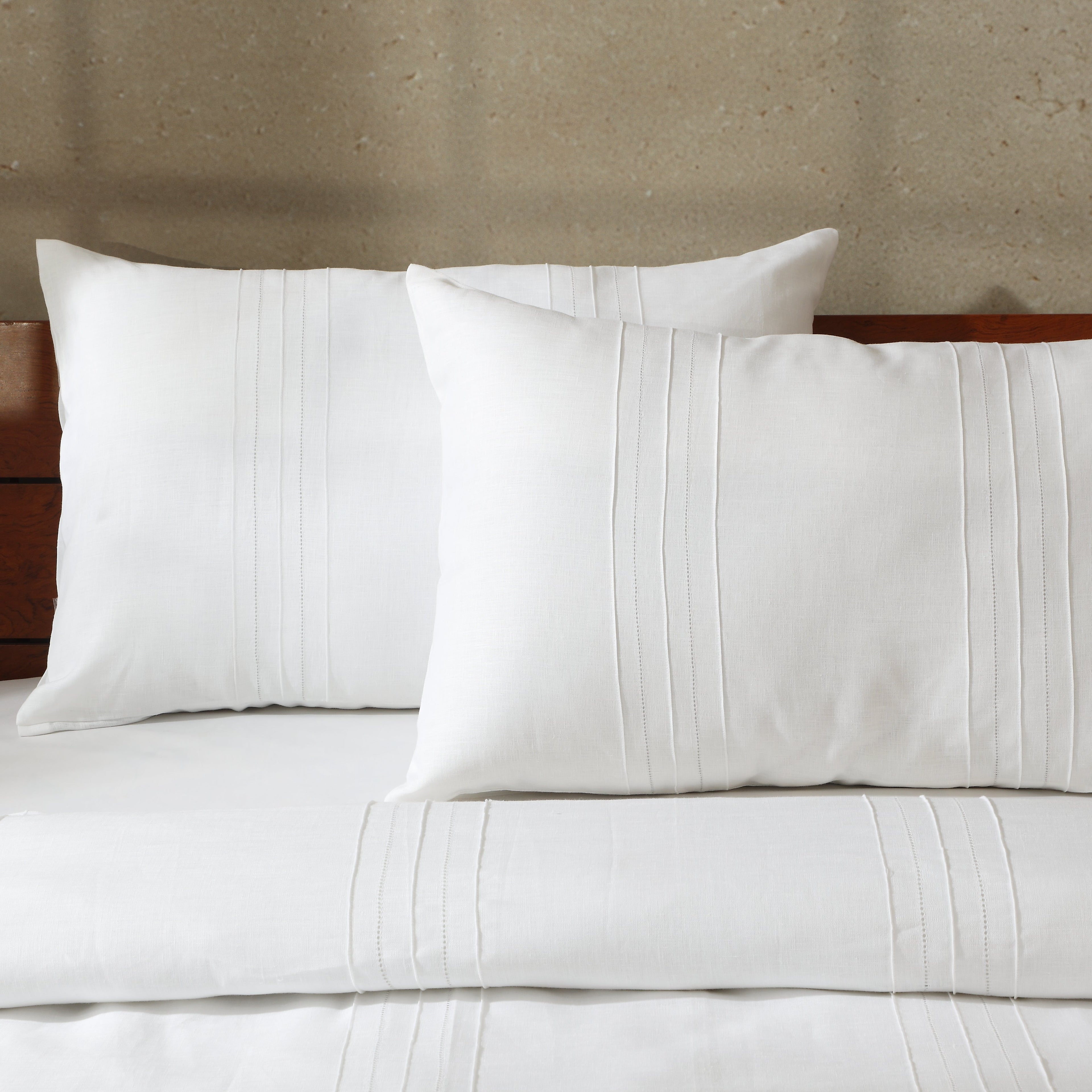 What Is GOTS Certified Organic Cotton Bedding – Whites of London pintuck pillowcases and sheet set NZ