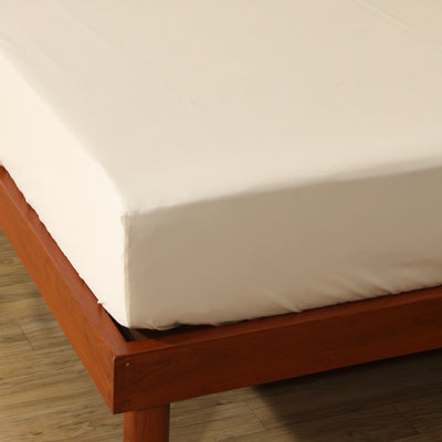 Ivory Organic Cotton Fitted Sheet. Whties of London.