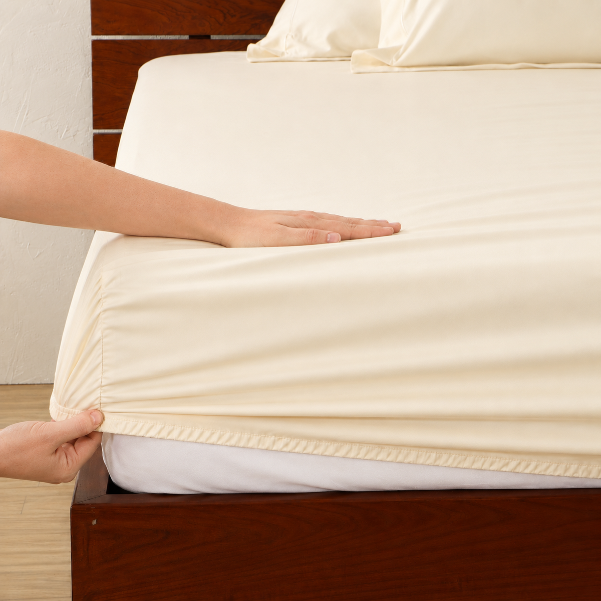 Styled Ivory Organic Cotton Fitted Sheet 750 TC. Whites of London.