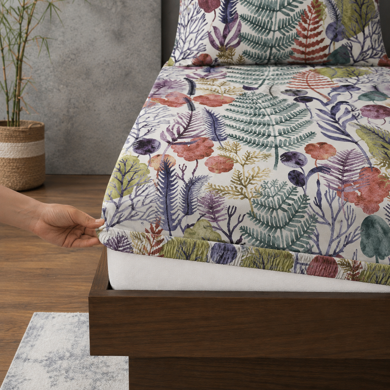 Fitted sheet of the Whites of London NZ Organic Cotton Percale Printed Sheet Set Botanical Bliss 250TC 