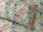CLOSE UP OF ORGANIC COTTON PRINTED FITTED SHEET SET - FLORENTINE 250TC