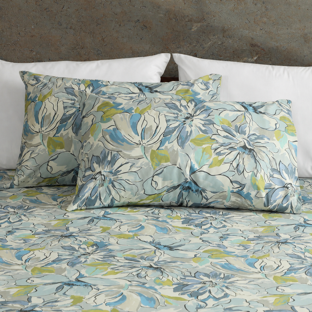 close up capture of ORGANIC COTTON PRINTED FITTED SHEET SET - MEANDERING BLOSSOMS 250TC
