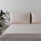 250 TC ORGANIC COLOURED EMBROIDERED SHEET SET - PEACH MIST