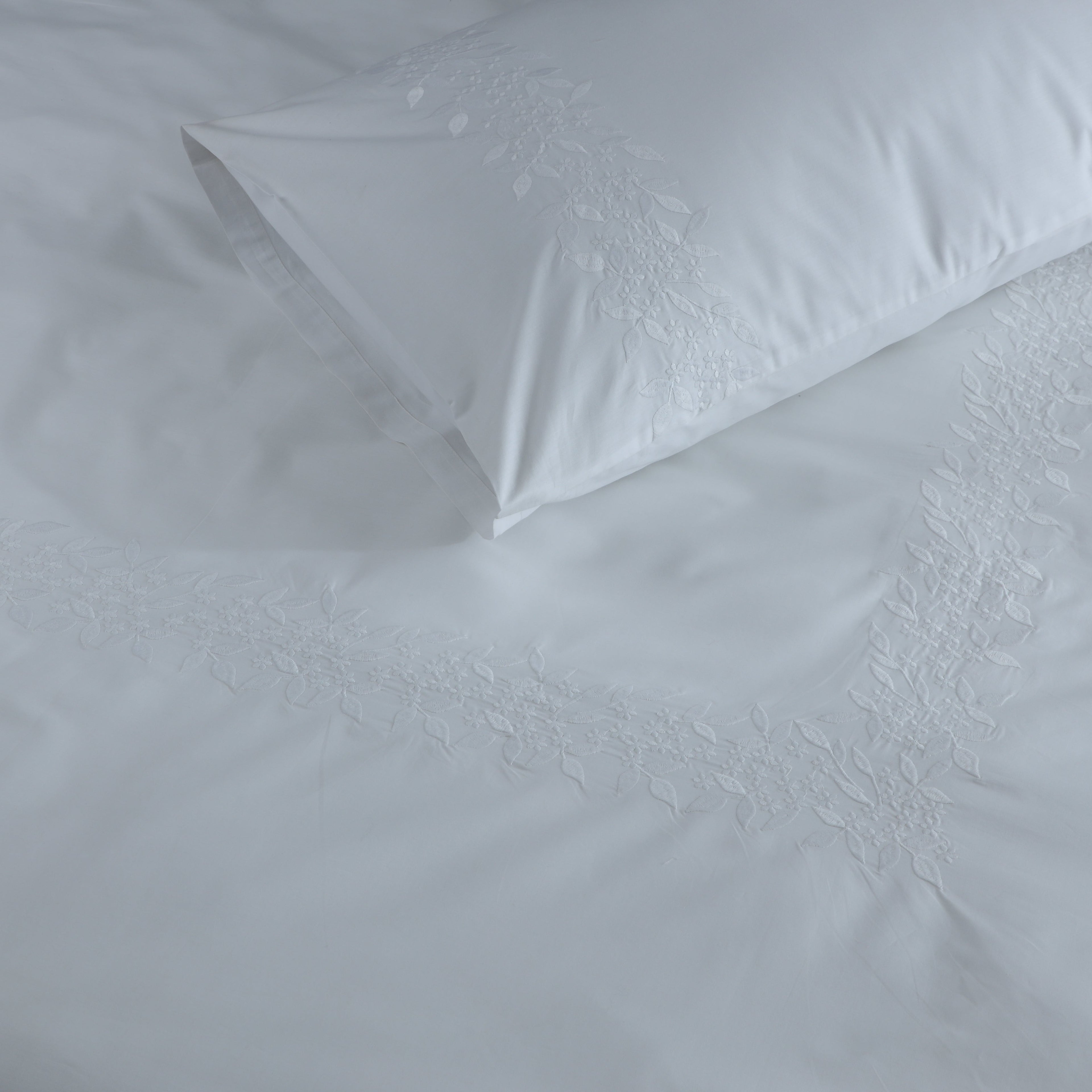 POSIE LANE 250 TC PERCALE 100% ORGANIC COTTON EMBROIDERED DUVET COVER SET