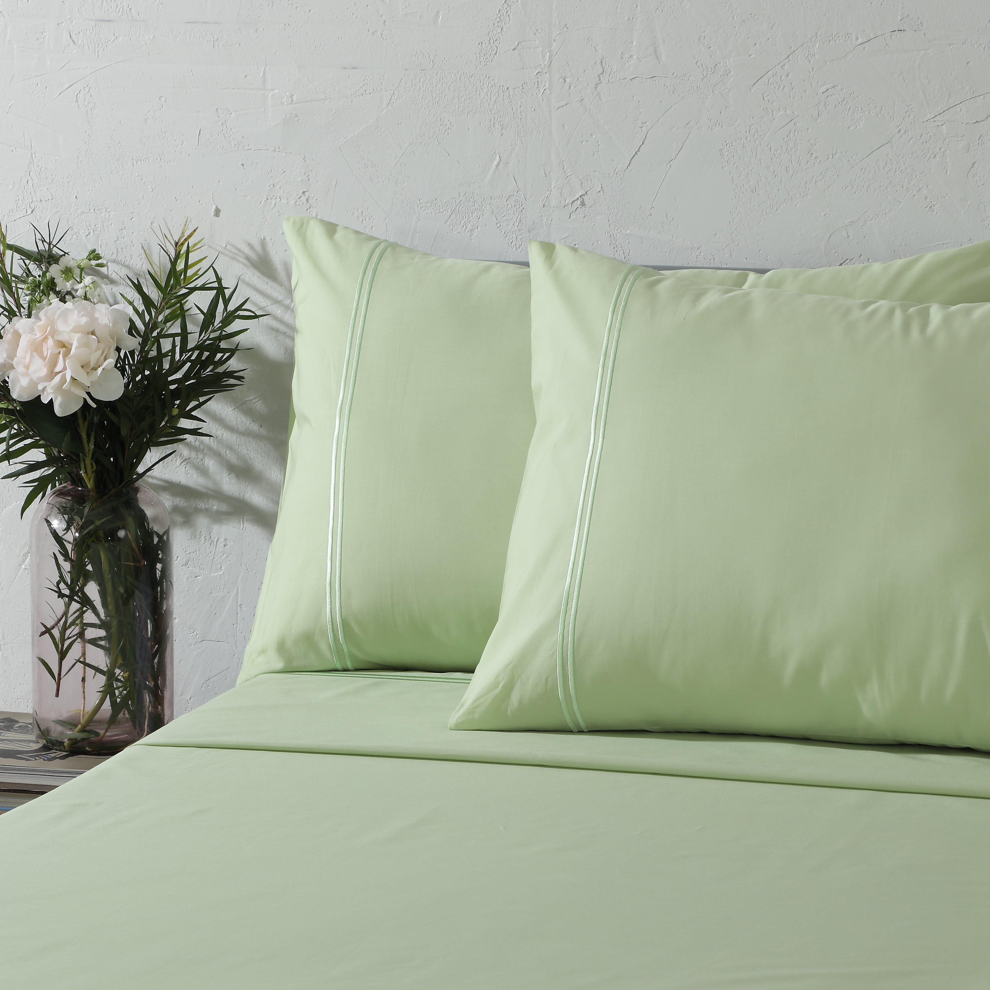 250 TC ORGANIC COTTON COLOURED EMBROIDERED SHEET SET - REEF