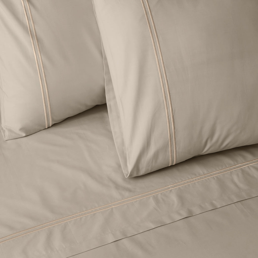 250 TC ORGANIC COLOURED EMBROIDERED SHEET SET - DUNE