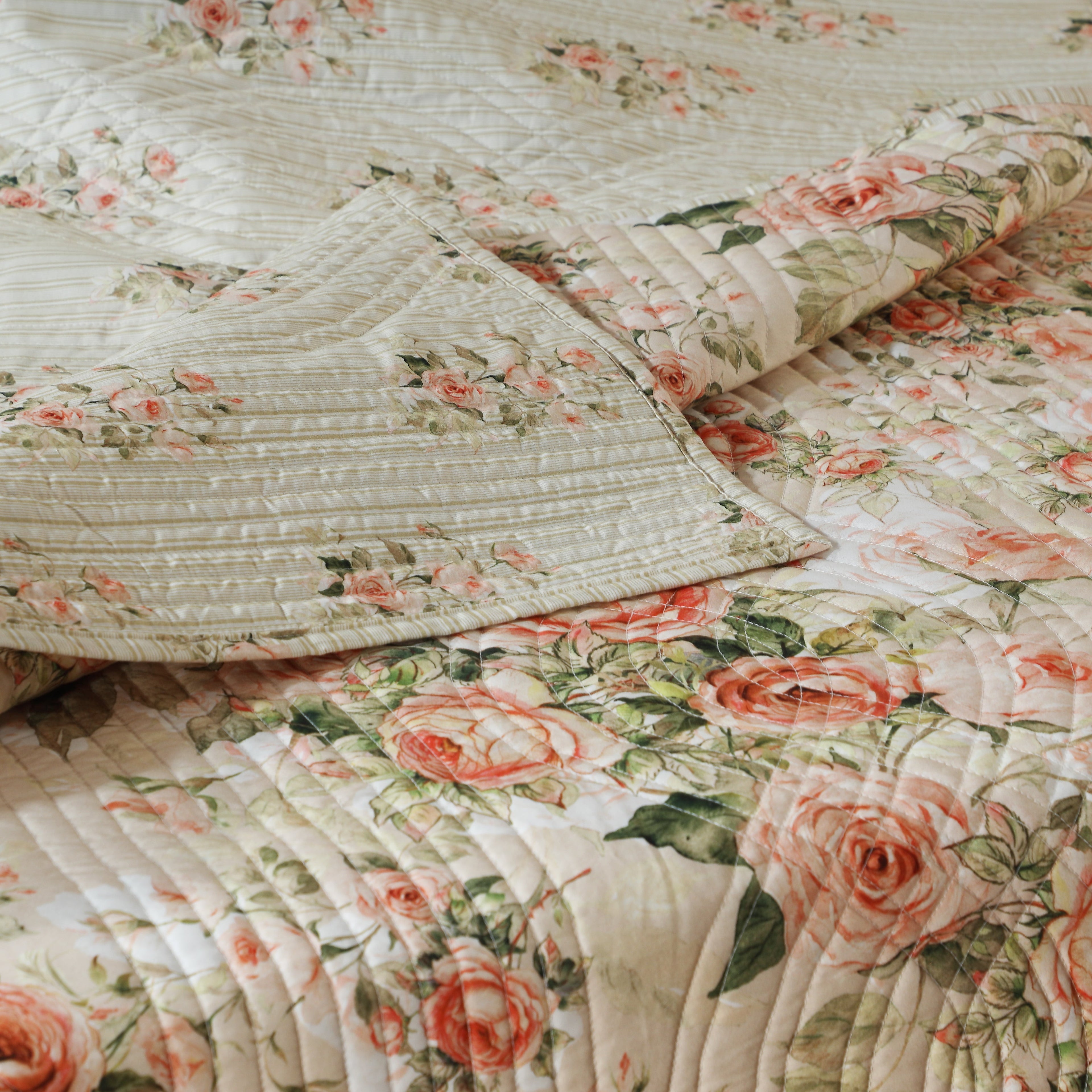 ROSETTE COTTON PERCALE REVERSIBLE QUILT COVER SET