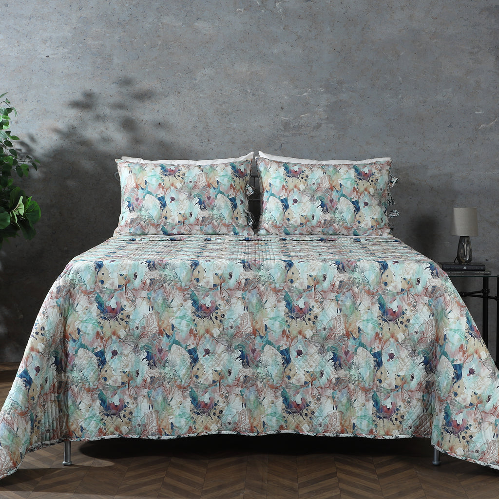 Whites of London Florentine Percale Reversible Quilt Set 250TC - Full Bed Styled