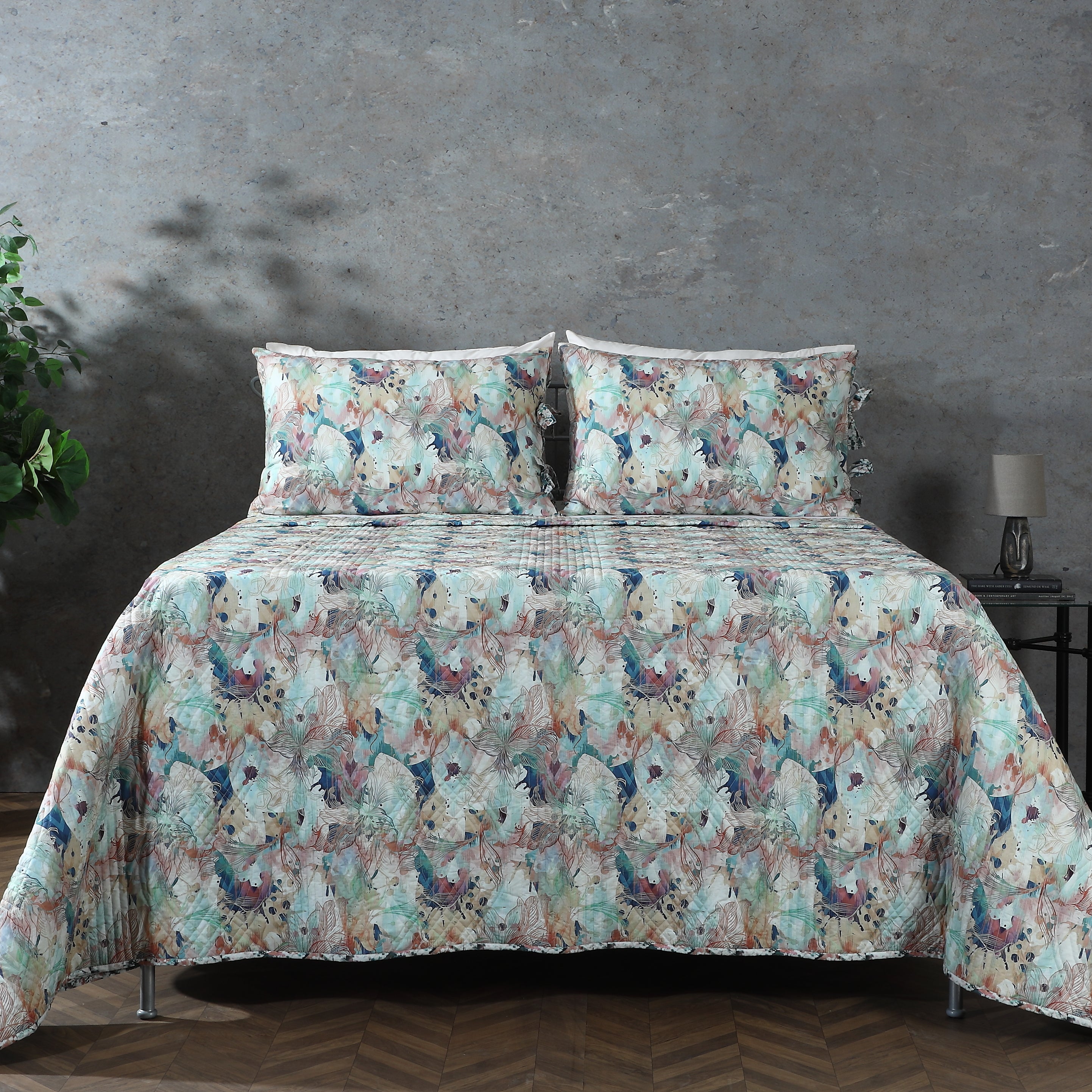 Whites of London Florentine Percale Reversible Quilt Set 250TC - Full Bed Styled
