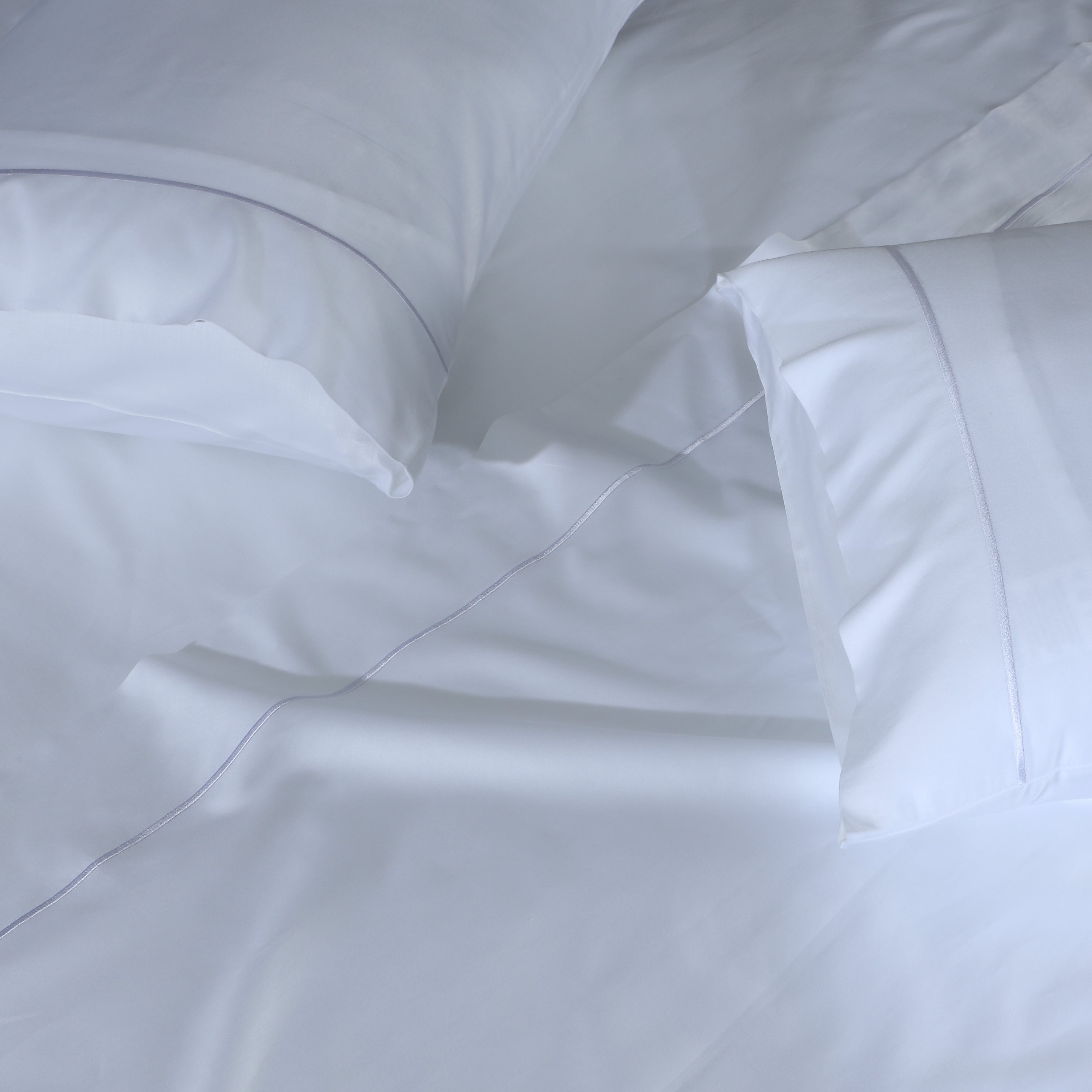 BAMBOO COTTON SHEET SET EMBROIDERED - 375TC WHITE