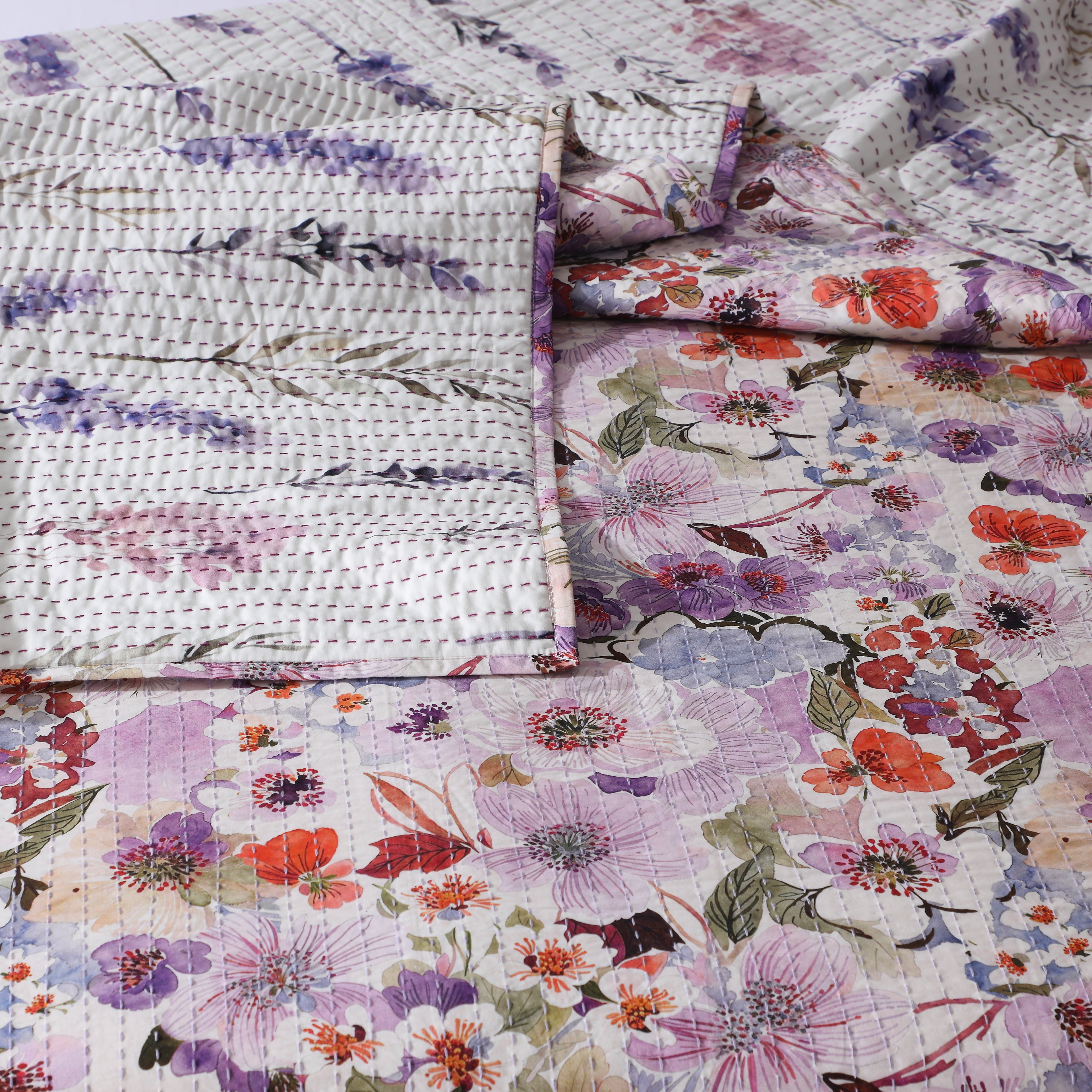 Whites of London NZ REVERSIBLE COTTON BEDSPREAD SET - FLUTTER print close up 7