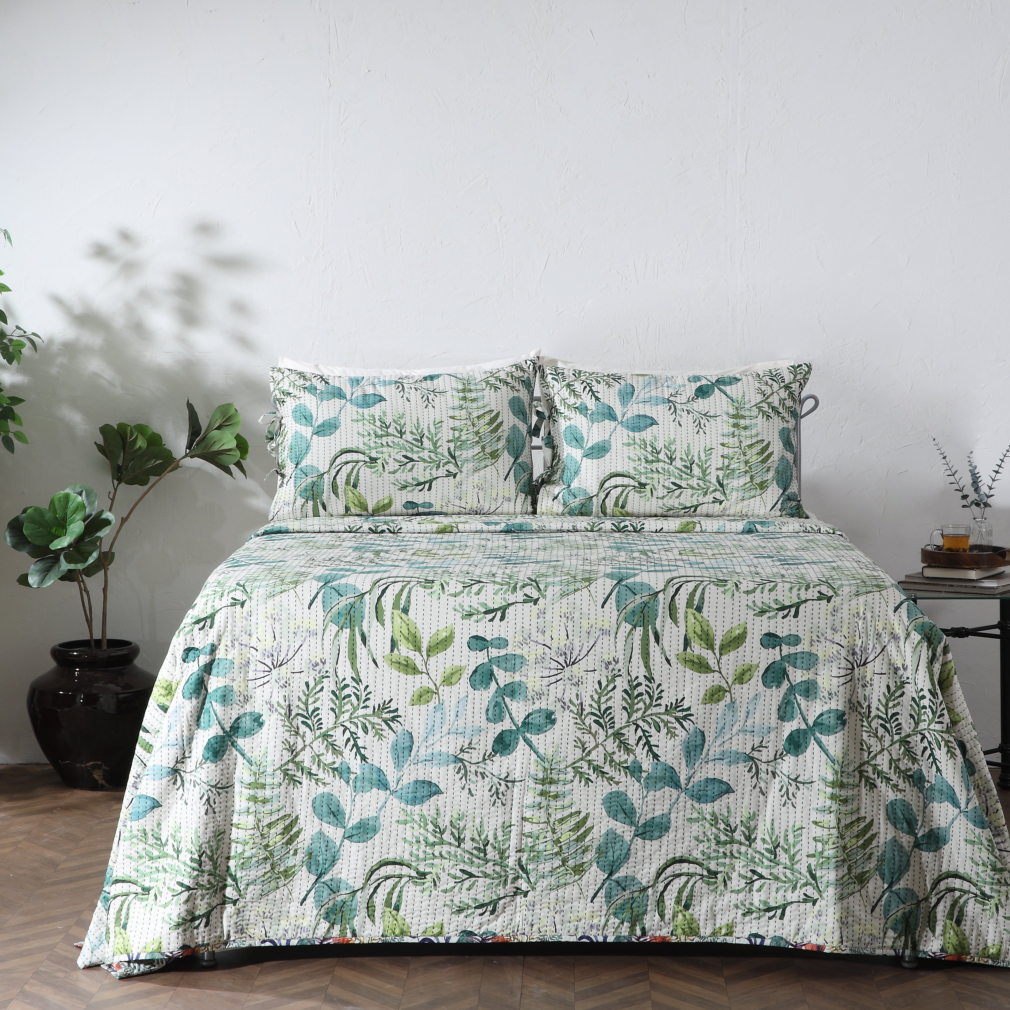 WHITES OF LONDON NZ - REVERSIBLE COTTON BEDSPREAD SET -EVERGREEN MEDLEY SIDE FULL VIEW