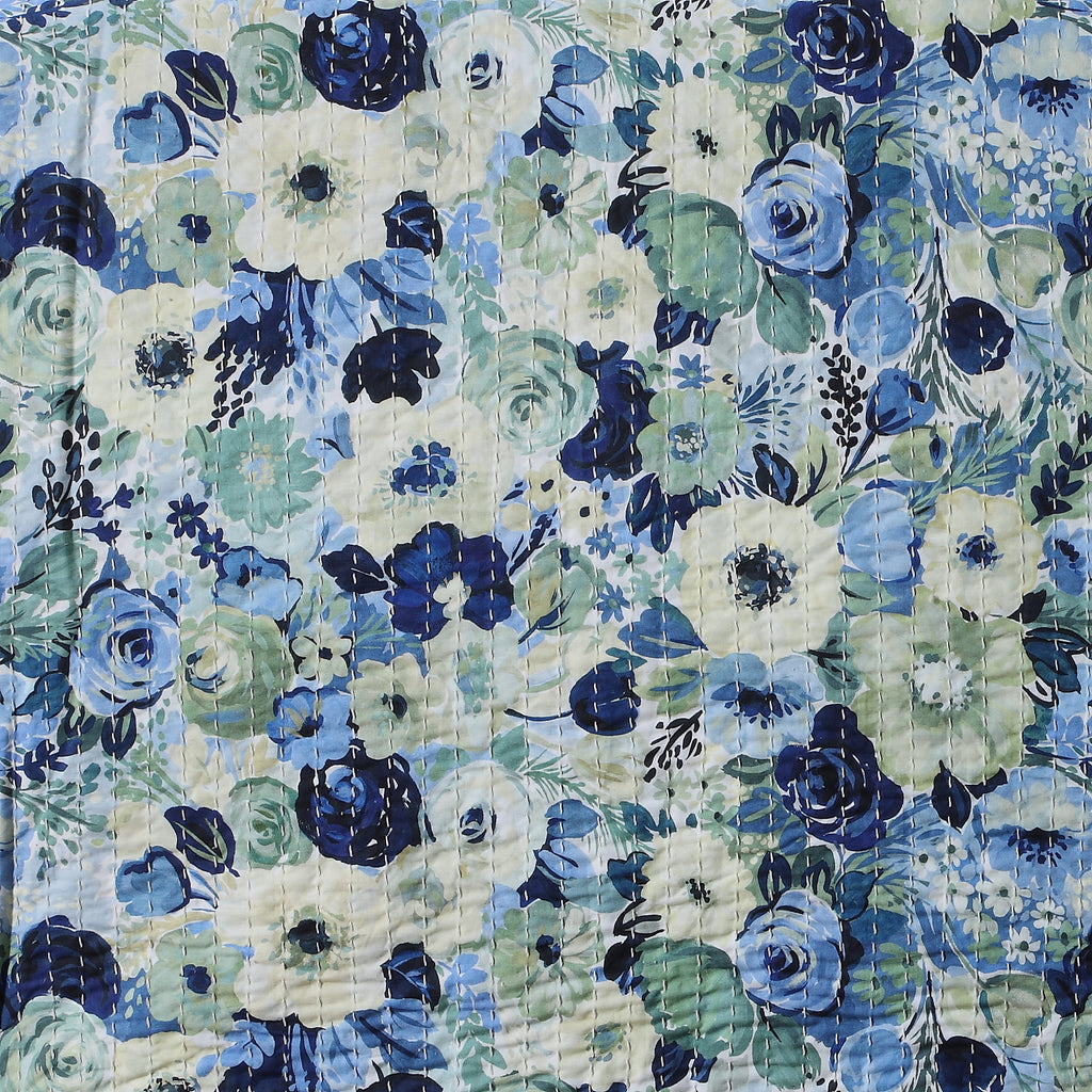 extreme close up of the Gardenia side Whites of London NZ REVERSIBLE COTTON BEDSPREAD SET - GARDENIA 