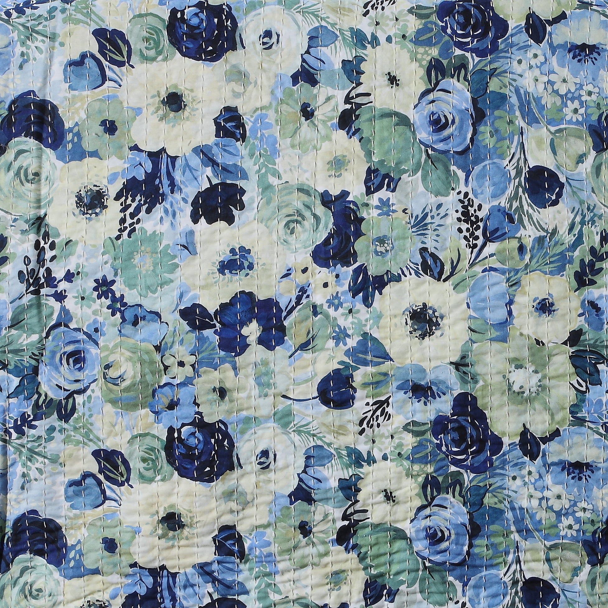 extreme close up of the Gardenia side Whites of London NZ REVERSIBLE COTTON BEDSPREAD SET - GARDENIA 