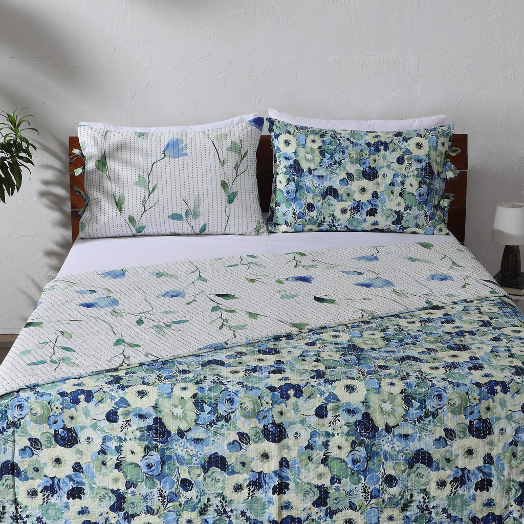 another image showing pillowcase of each side of the Whites of London NZ REVERSIBLE COTTON BEDSPREAD SET - GARDENIA 
