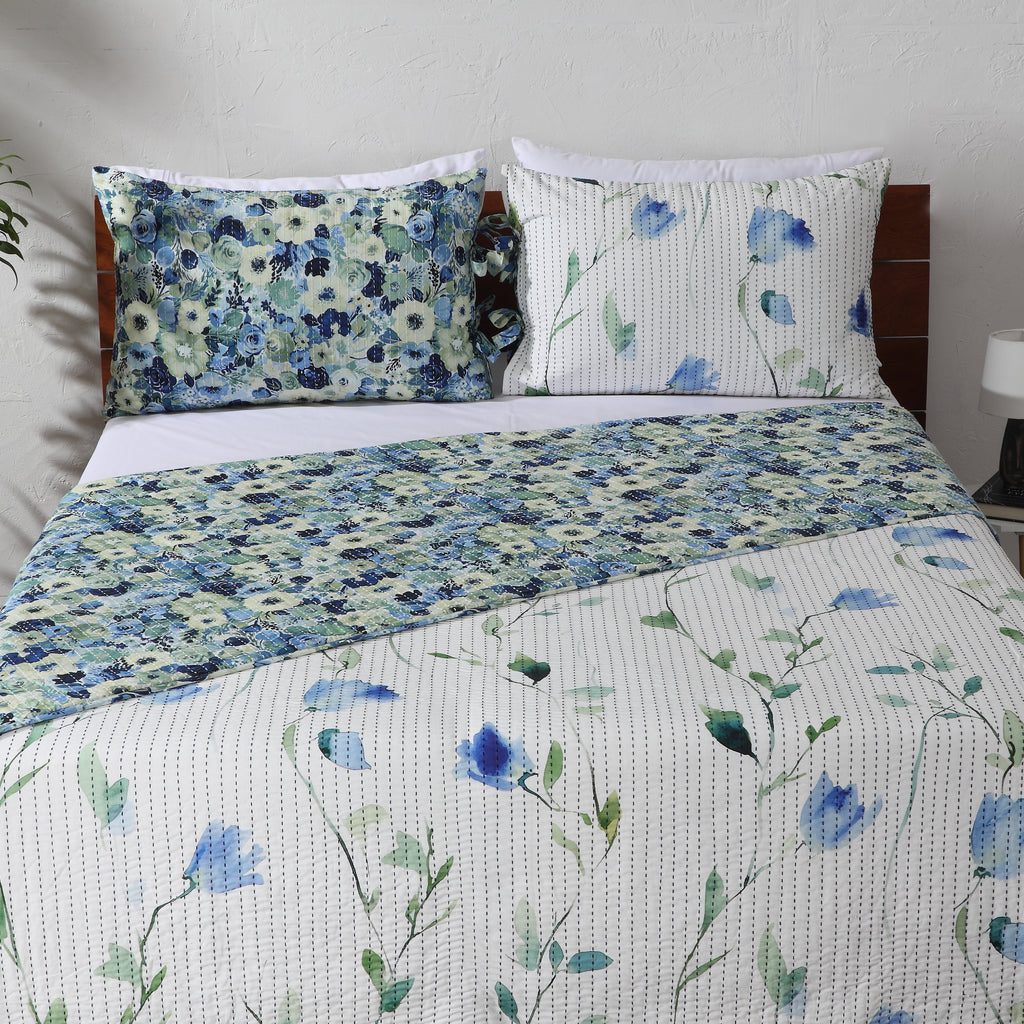 showing pillowcase of each side of the Whites of London NZ REVERSIBLE COTTON BEDSPREAD SET - GARDENIA 