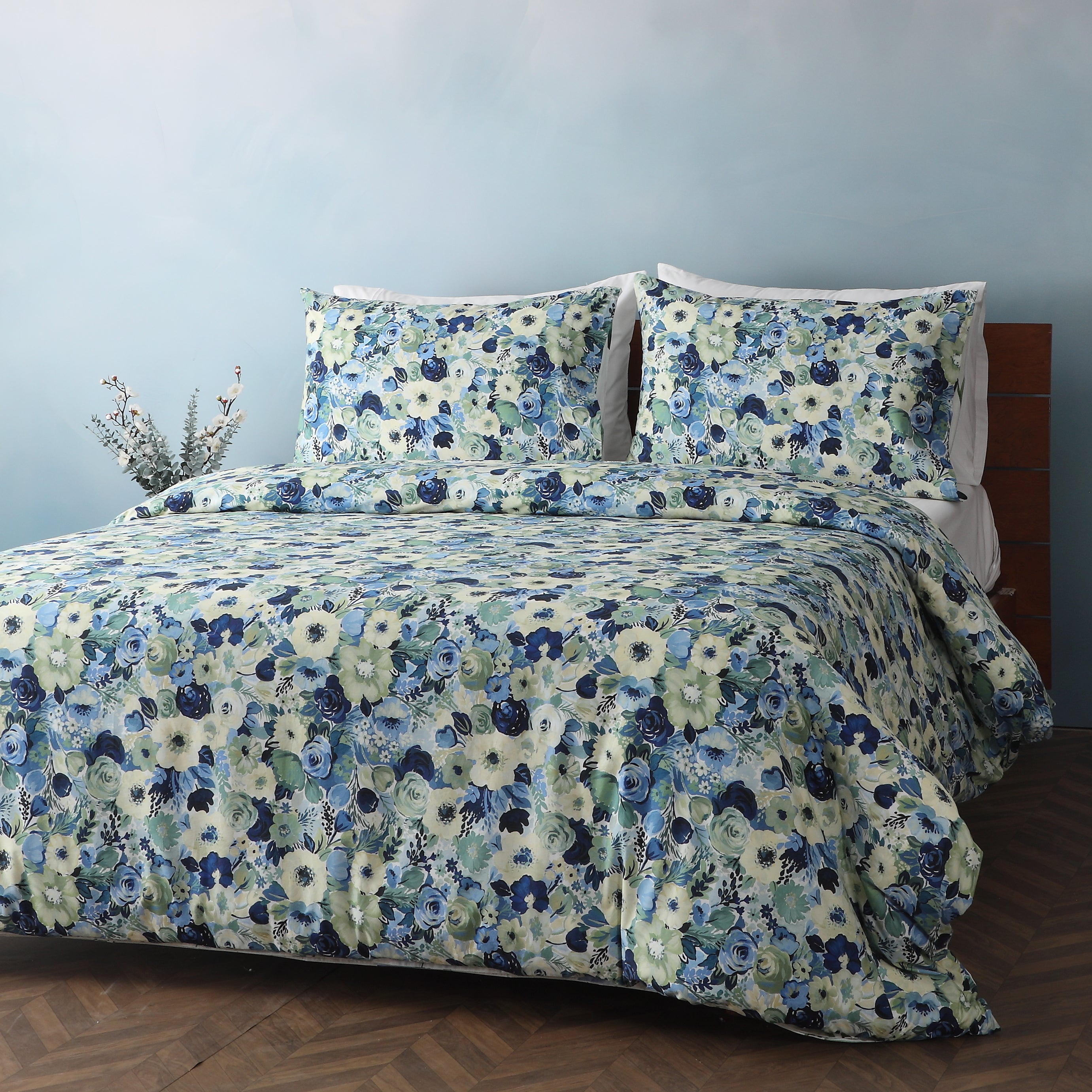 right hand side view  Whites of London NZ REVERSIBLE PRINTED DUVET COVER SET - GARDENIA 250TC 