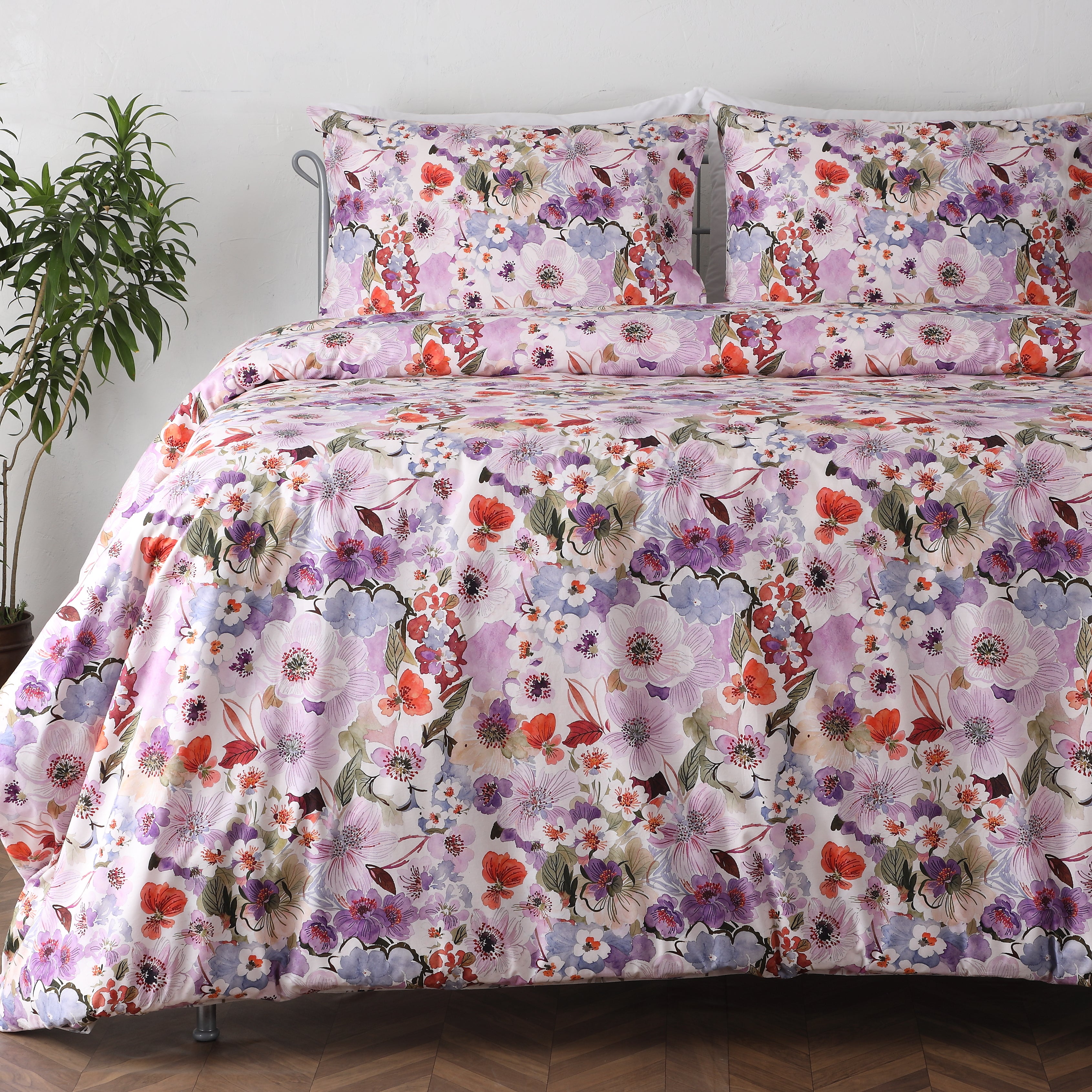 left hand side Whites of London NZ REVERSIBLE PRINTED DUVET COVER SET - FLUTTER 250TC