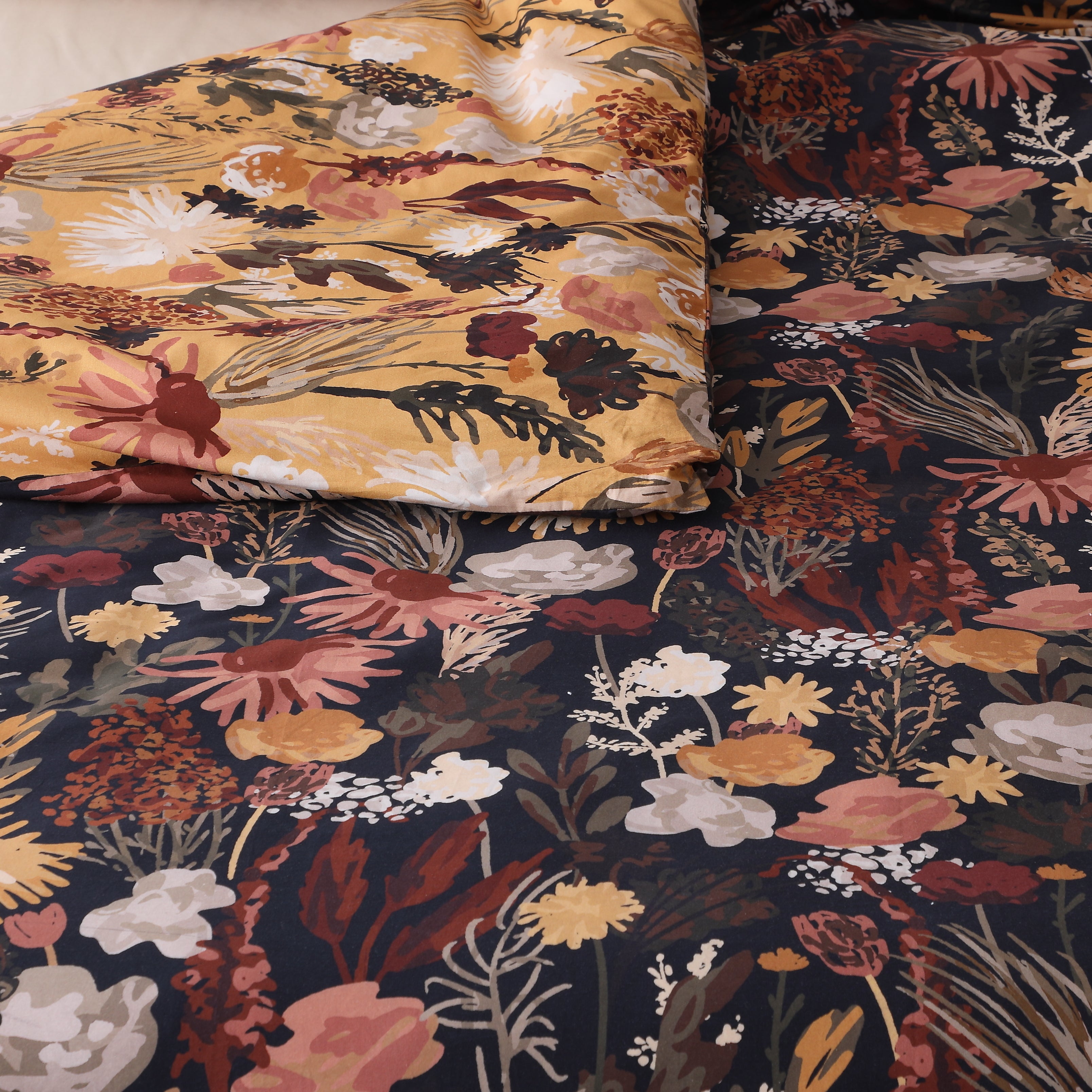 close up of both prints - Whites of London NZ REVERSIBLE PRINTED DUVET COVER SET - EMBER GARDEN 250TC 