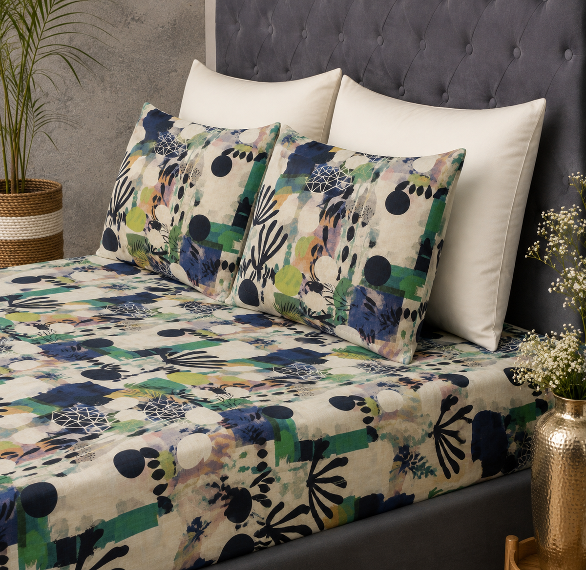 matching pillowcases style of the ORGANIC COTTON PRINTED FITTED SHEET SET - SAFARI 250TC