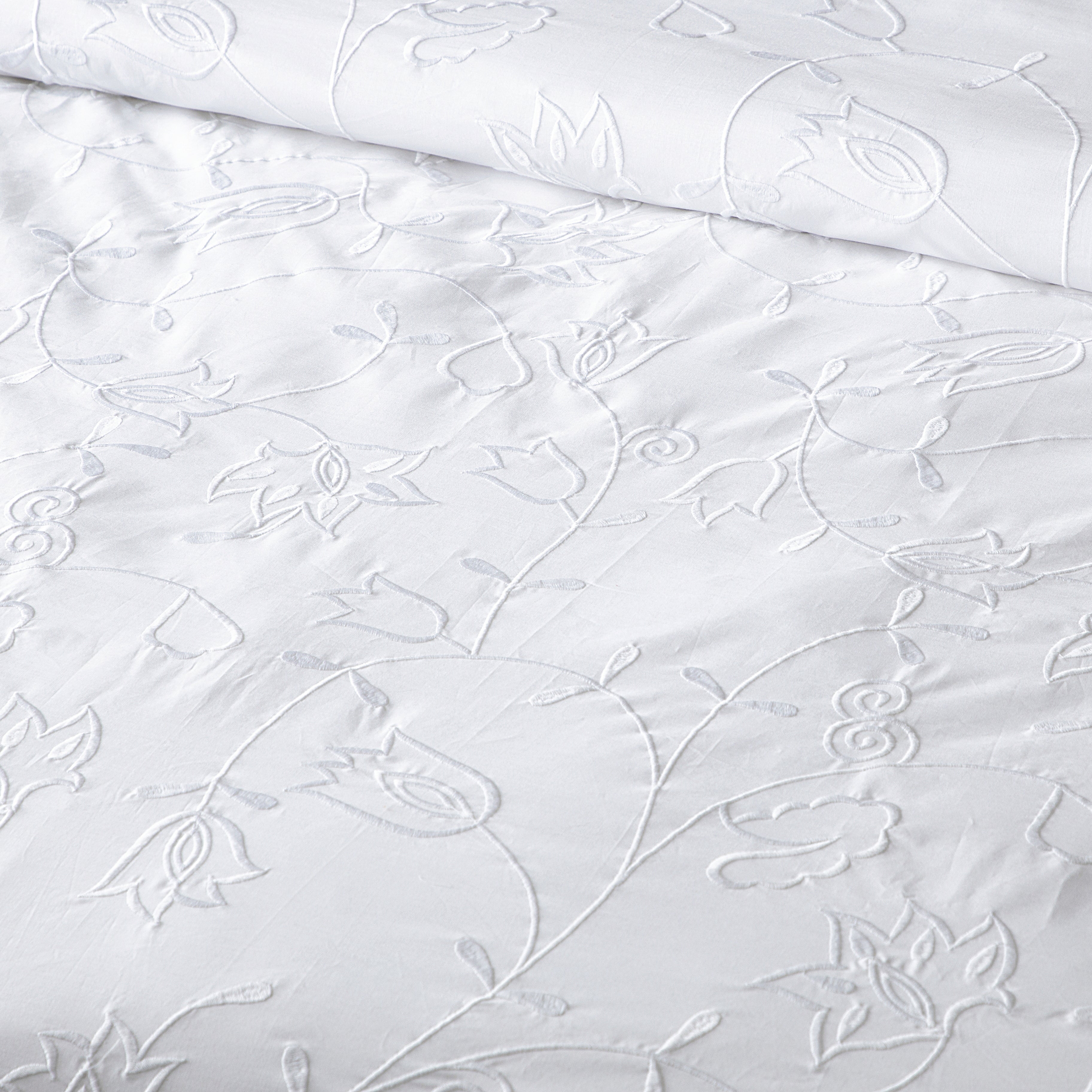 Abundance — organic cotton percale floral white on white embroidered duvet cover set, 200 TC, detailed view