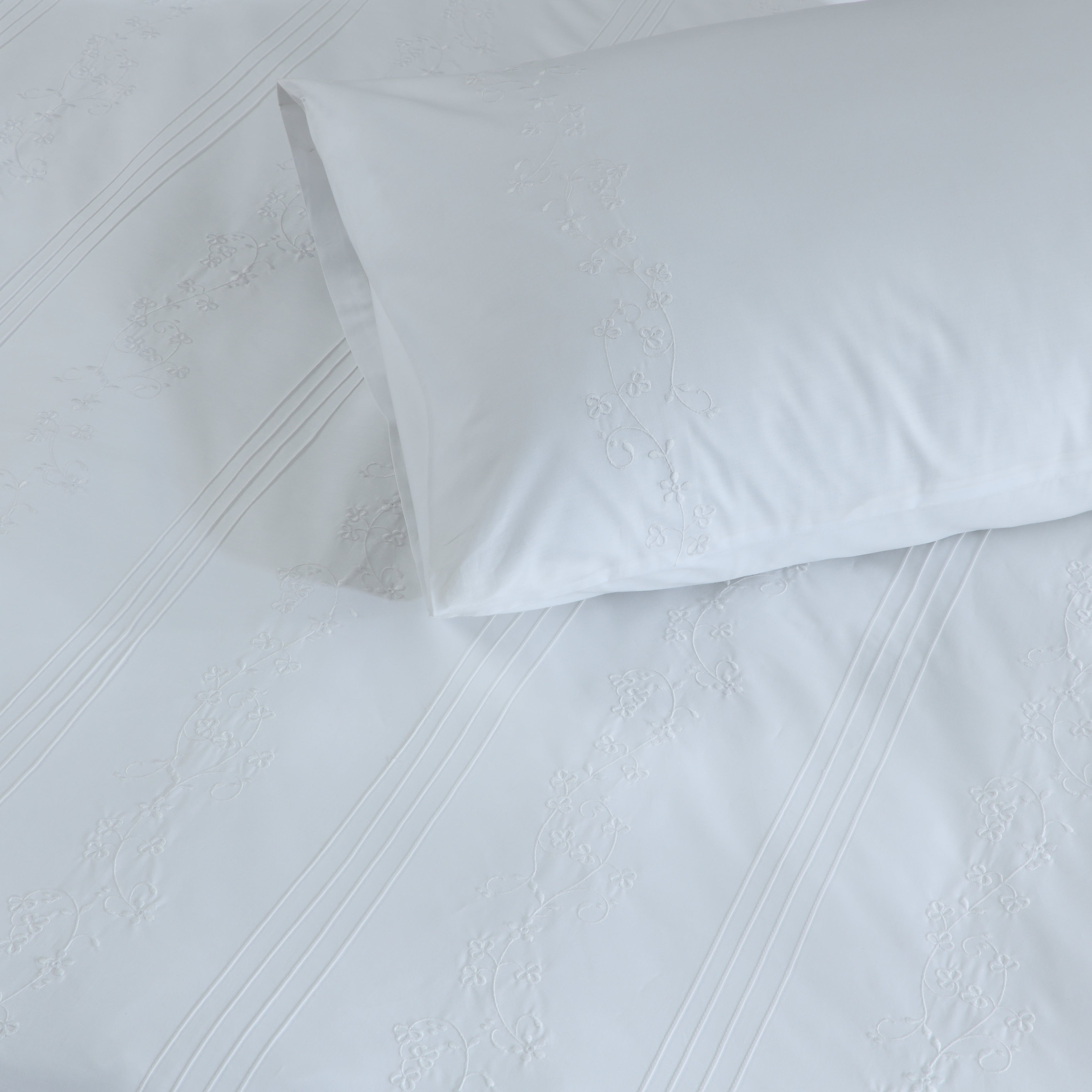 BARRIE 250 TC PERCALE 100% ORGANIC COTTON EMBROIDERED DUVET COVER SET