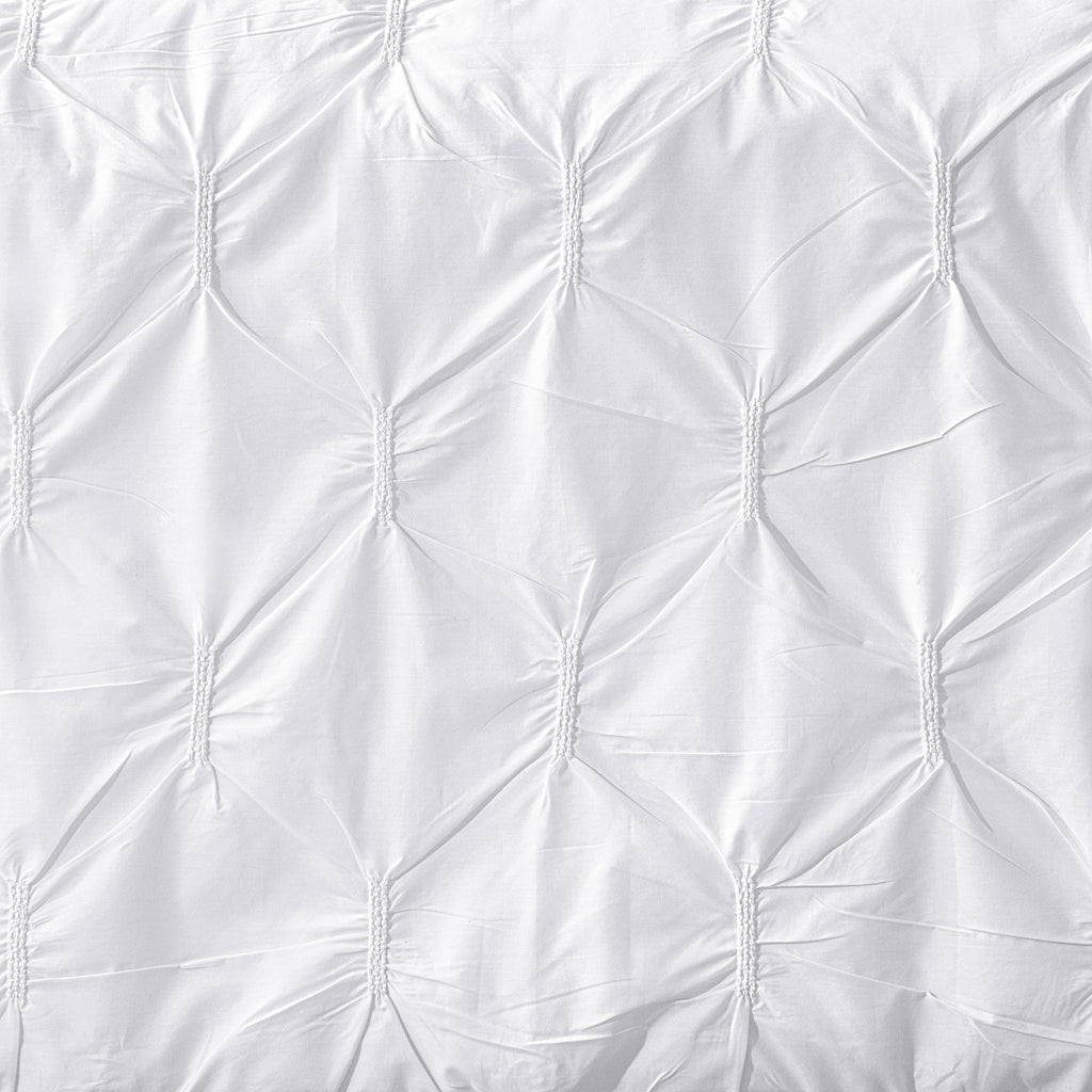 Silhouette — organic cotton percale diamond embroidered duvet cover set, 200 TC, detailed view