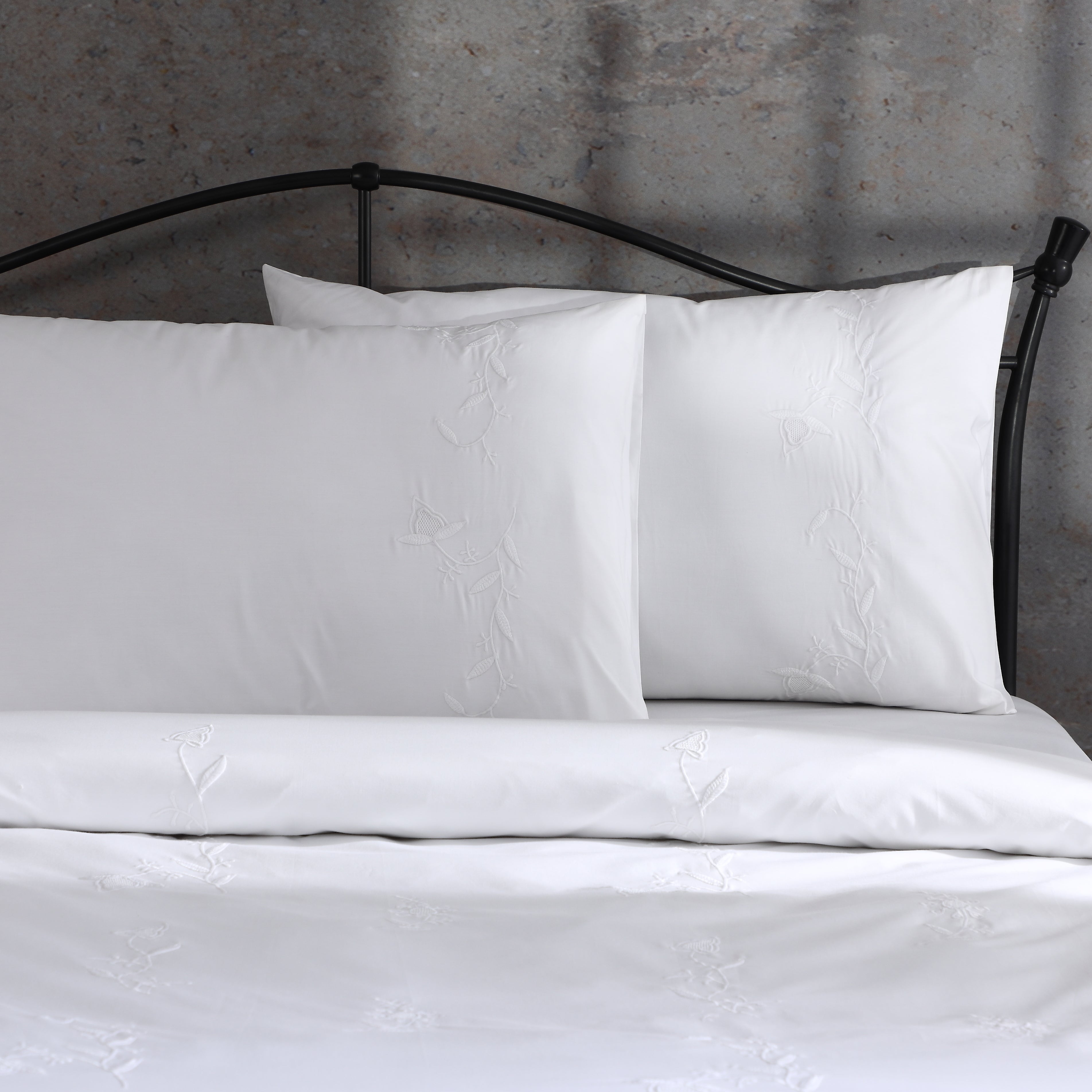 Vintage Floral organic cotton percale duvet cover and pillowcases set with floral embroidery, 200 TC, alternate view